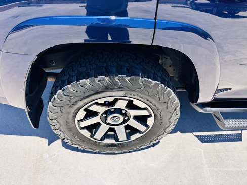 Used 2023 Toyota 4Runner TRD Off-Road image 10