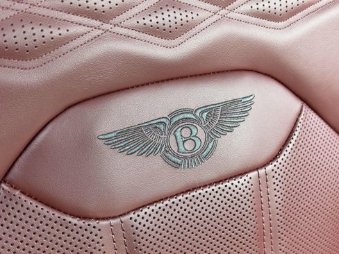 New 2025 Bentley Bentayga image 15