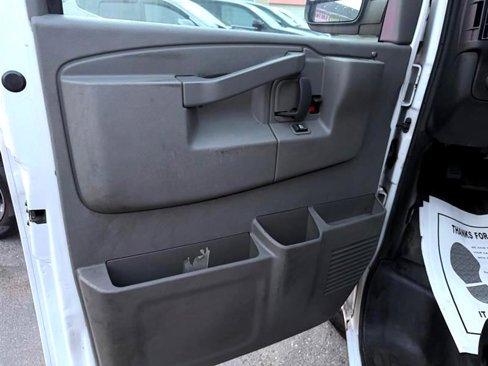 Used 2016 Chevrolet Express 2500 image 29