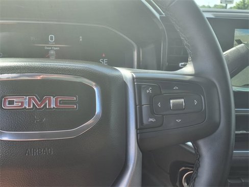 Used 2025 GMC Sierra 1500 SLT image 15