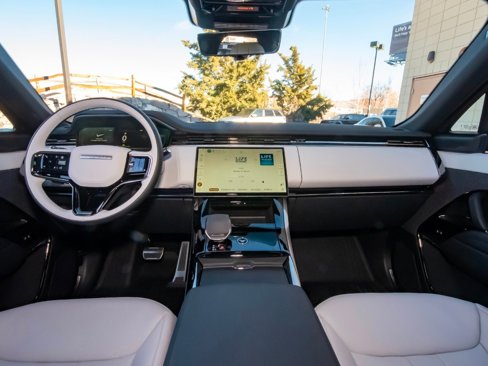 New 2025 Land Rover Range Rover Sport Dynamic SE image 38
