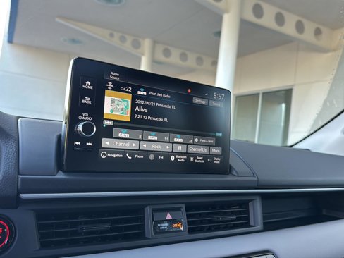 New 2025 Honda Pilot Touring image 21