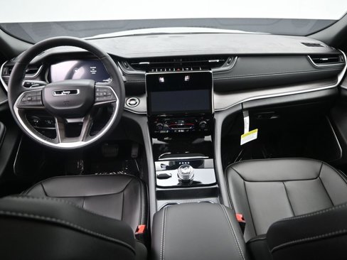 New 2025 Jeep Grand Cherokee Limited image 19