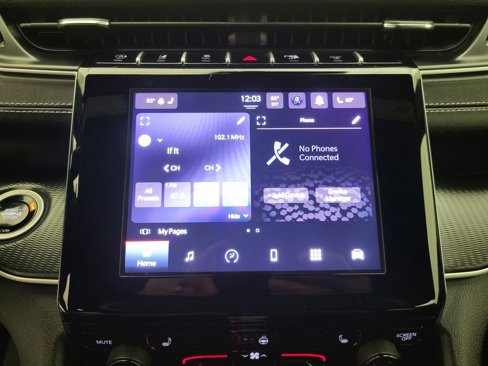 Used 2024 Jeep Grand Cherokee L Laredo image 12