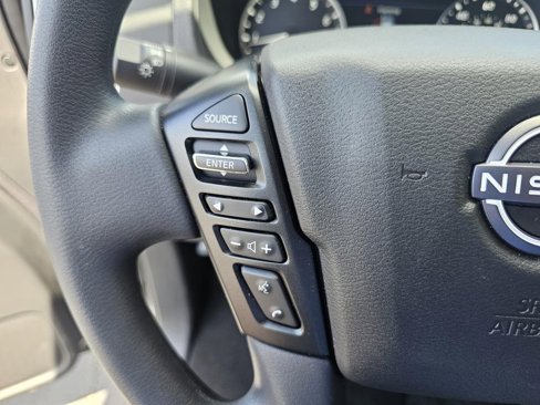 Used 2024 Nissan Frontier SV image 18