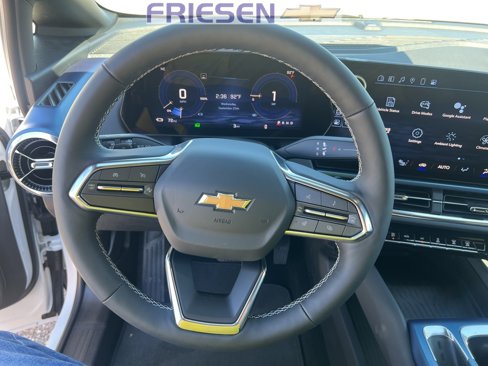 New 2024 Chevrolet Equinox EV LT image 14