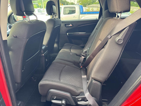 Used 2017 Dodge Journey SXT w/ Comfort/Convenience Group image 17