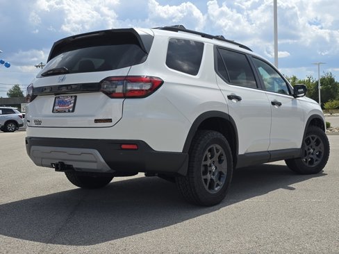 New 2025 Honda Pilot TrailSport image 18
