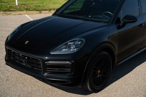 Used 2021 Porsche Cayenne GTS image 9