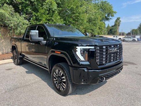 Used 2024 GMC Sierra 2500 Denali Ultimate w/ Max Trailering Package image 2