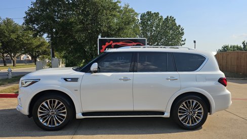 Used 2019 INFINITI QX80 Luxe image 2