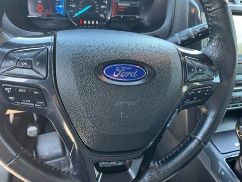 Used 2019 Ford Explorer XLT w/ Equipment Group 201A image 16