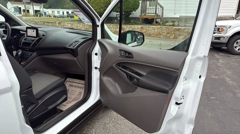 Used 2020 Ford Transit Connect XL image 21