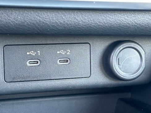 Used 2025 Nissan Rogue SV image 15