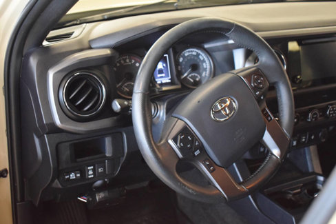 Used 2019 Toyota Tacoma TRD Off-Road w/ Technology Package image 50