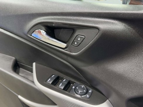 Used 2024 Chevrolet Trax RS w/ Driver Confidence Package image 41