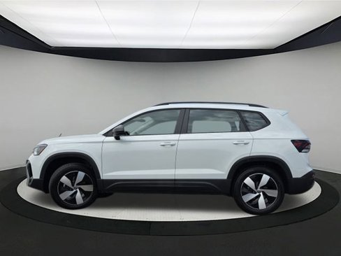 New 2025 Volkswagen Taos S image 4