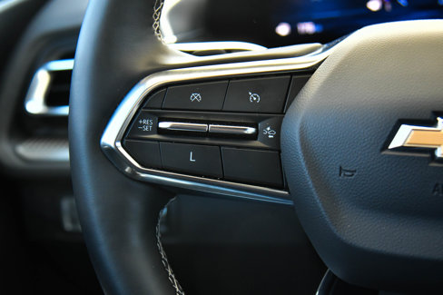 Used 2025 Chevrolet Traverse LT image 34