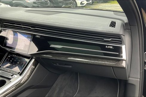 Certified 2025 Audi Q7 3.0T Premium image 16