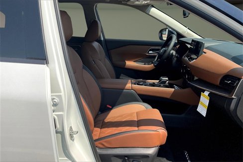 New 2026 Nissan Rogue Platinum w/ Platinum Premium Package image 11