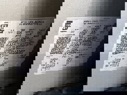 Certified 2025 Cadillac Escalade ESV V image 25