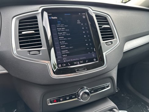 Certified 2025 Volvo XC90 B5 Core image 22