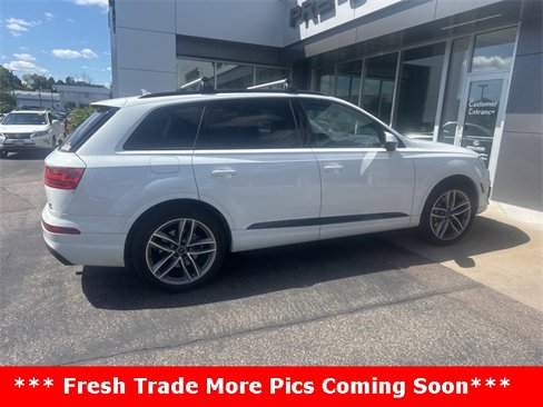 Used 2018 Audi Q7 3.0T Prestige w/ Prestige Package image 2