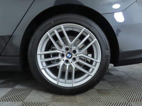 Used 2025 BMW 530i w/ Premium Package image 33