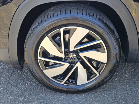 New 2025 Volkswagen Atlas SEL image 33