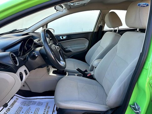 Used 2014 Ford Fiesta SE image 12