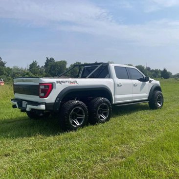 Used 2021 Ford F150 Raptor image 3