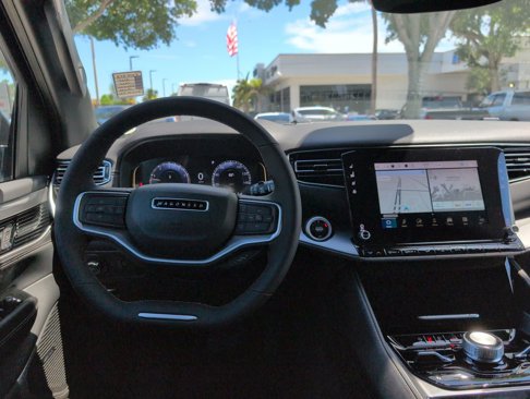 New 2025 Jeep Wagoneer Series II image 31