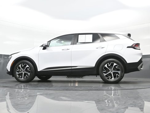Used 2023 Kia Sportage EX image 32