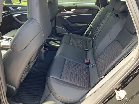 Used 2025 Audi RS 6 performance image 22