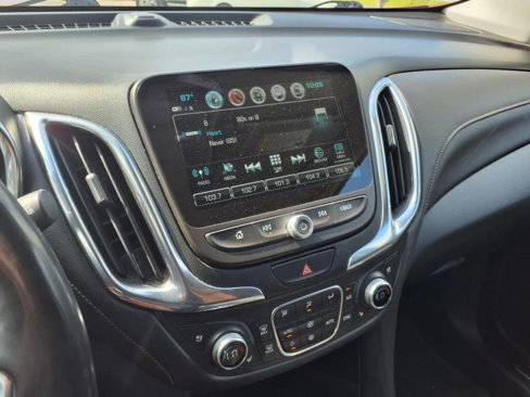 Used 2018 Chevrolet Equinox Premier image 19