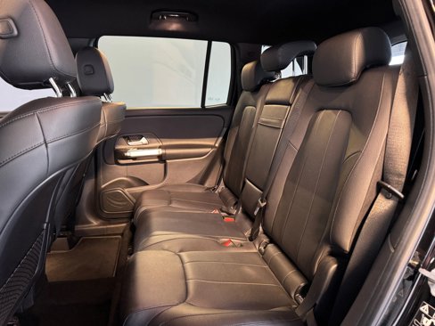 Used 2021 Mercedes-Benz GLB 250 image 23