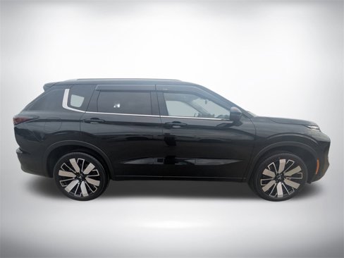 New 2025 Mitsubishi Outlander SEL image 2