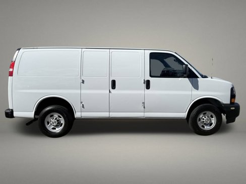 Used 2024 Chevrolet Express 2500 w/ Driver Convenience Package image 6