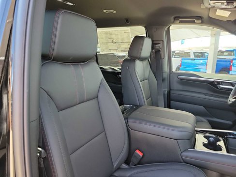 New 2026 Chevrolet Suburban RST image 14