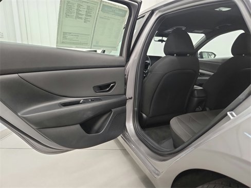 Used 2025 Hyundai Elantra Sport w/ Cargo Package image 28