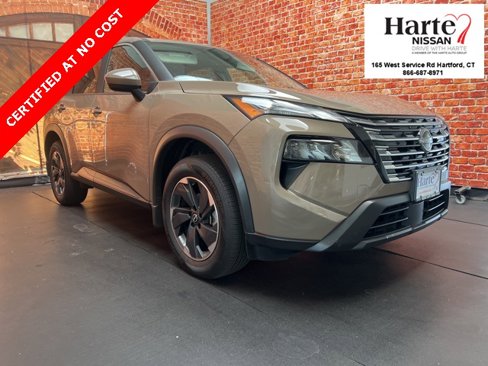 Used 2024 Nissan Rogue SV image 1
