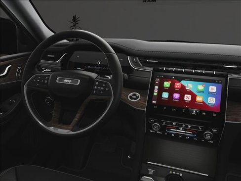 New 2025 Jeep Grand Cherokee Limited image 18