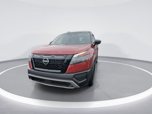 Used 2024 Nissan Pathfinder Rock Creek image 3