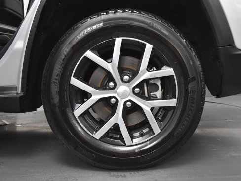 Used 2024 Jeep Grand Cherokee L Limited w/ Luxury Tech Group II image 15