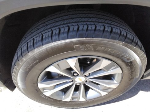 Used 2025 Chevrolet Equinox LT w/ Convenience Package II image 35