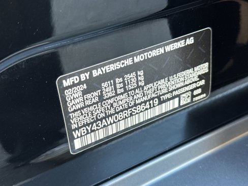 Used 2024 BMW i4 eDrive35 w/ Premium Package image 28