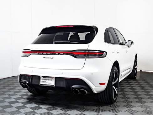 Certified 2023 Porsche Macan S image 10