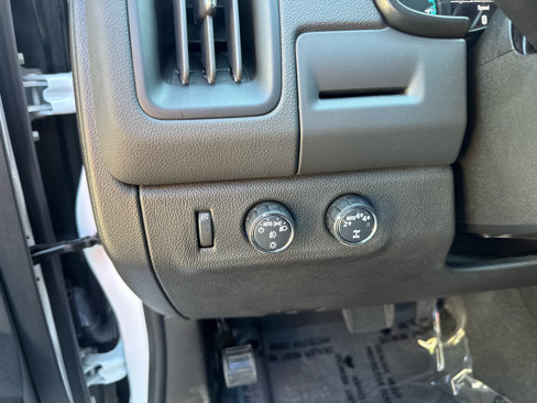 Used 2022 Chevrolet Colorado LT w/ LT Convenience Package image 22