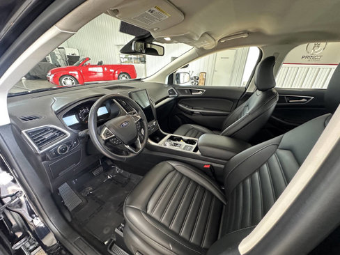 Used 2024 Ford Edge SEL image 25