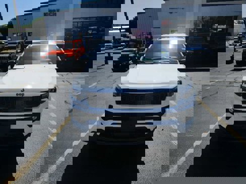 New 2026 Jeep Compass Latitude image 2
